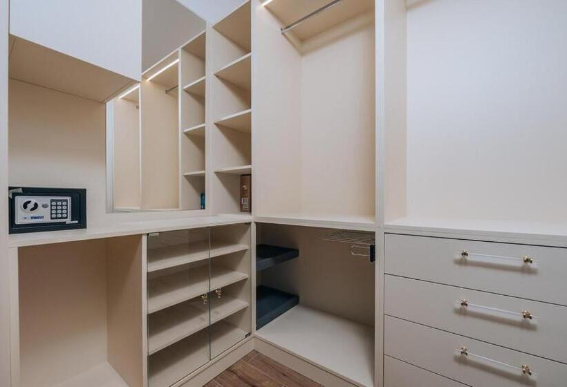 تختخواب و صبحانه Villa Principium With Infinity Edge Pool&hot Tub