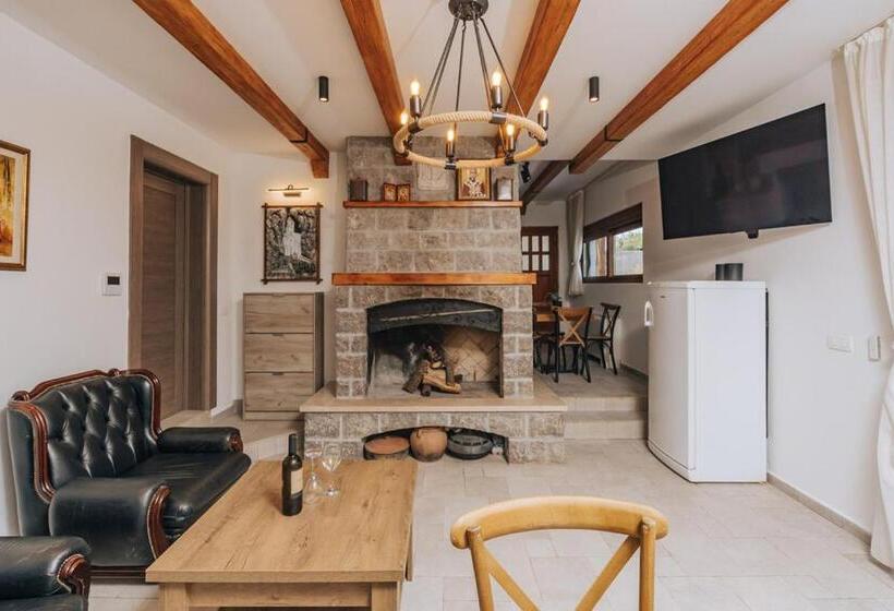 تختخواب و صبحانه Villa Principium With Infinity Edge Pool&hot Tub