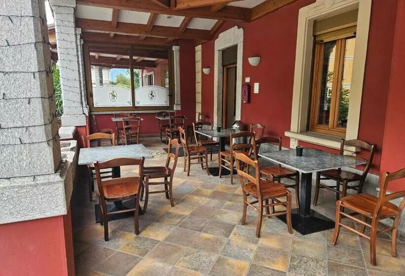 ホテル Proman Albergo Ristorante