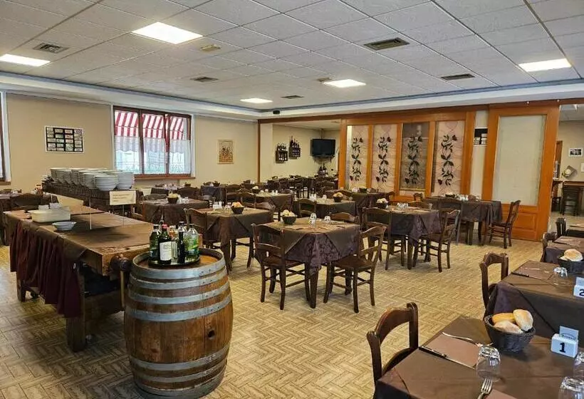 ホテル Proman Albergo Ristorante
