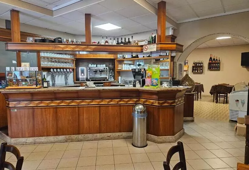 ホテル Proman Albergo Ristorante
