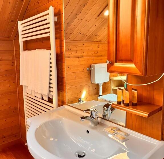 בית מלון כפרי & Restaurant Al Trivio