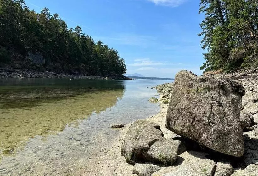 Majatalo Thetis Island Get Away Cottage