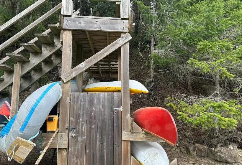 Majatalo Thetis Island Get Away Cottage