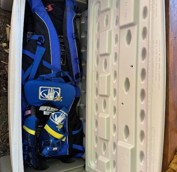 پانسیون Thetis Island Get Away Cottage