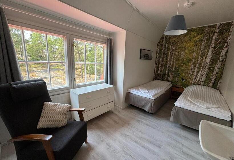 הוסטל Kirjais Skola