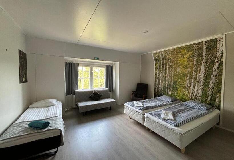 הוסטל Kirjais Skola