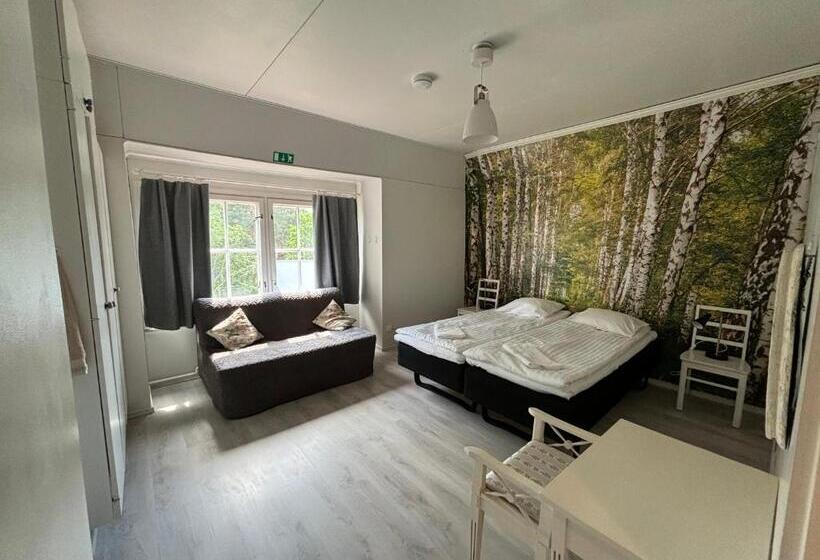 הוסטל Kirjais Skola