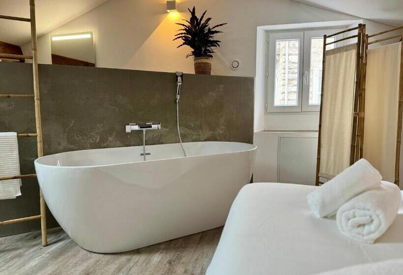 مبيت وإفطار Chambre De Charme à Evisa