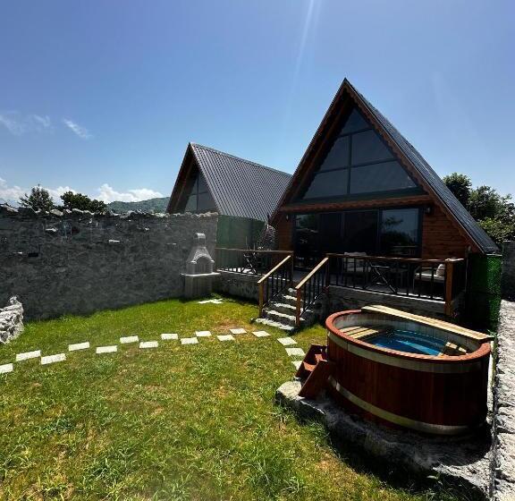 مبيت وإفطار Peleri Suit Bungalow