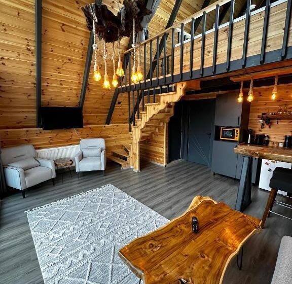 مبيت وإفطار Peleri Suit Bungalow