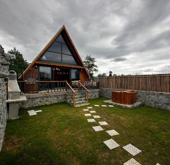 مبيت وإفطار Peleri Suit Bungalow