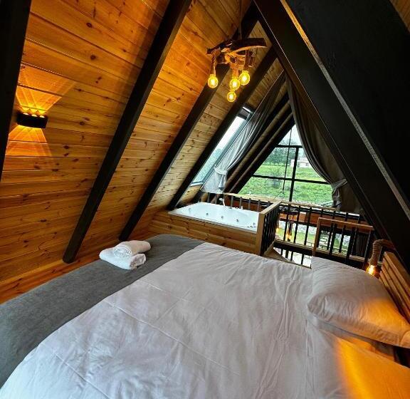 مبيت وإفطار Peleri Suit Bungalow