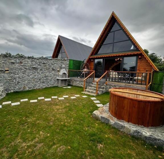 مبيت وإفطار Peleri Suit Bungalow