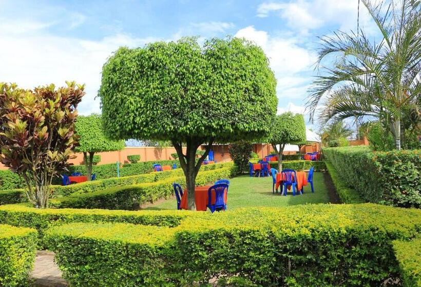 هتل Horizon Gardens