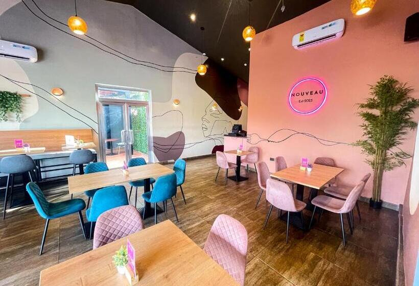 בית מלון כפרי Nouveau Accra