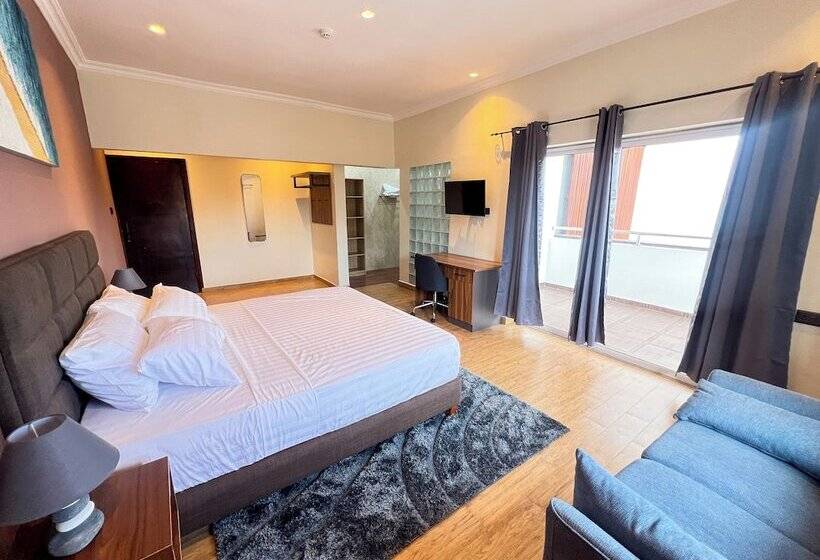 בית מלון כפרי Nouveau Accra