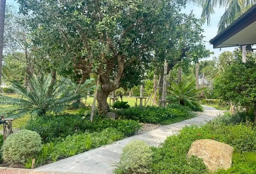 ホテル Bannrai Tayai Cafe And Resort