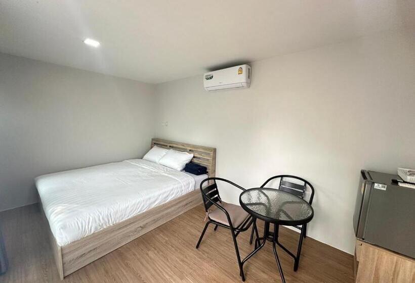 هتل Bannrai Tayai Cafe And Resort