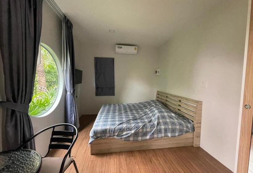 هتل Bannrai Tayai Cafe And Resort