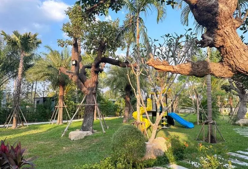 ホテル Bannrai Tayai Cafe And Resort