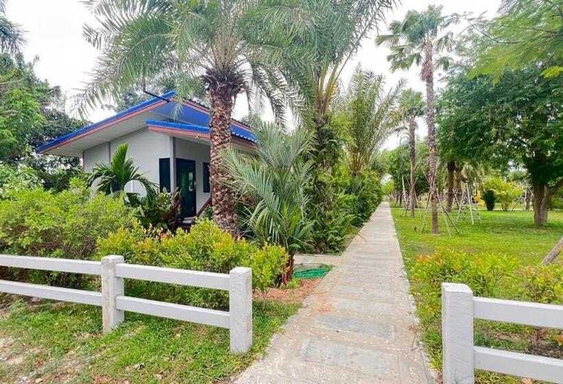 هتل Bannrai Tayai Cafe And Resort