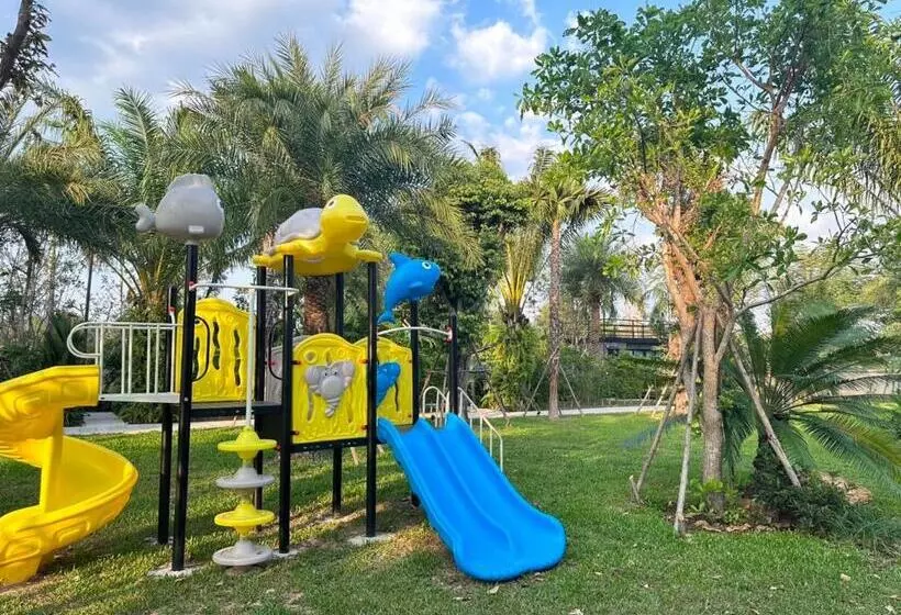 ホテル Bannrai Tayai Cafe And Resort