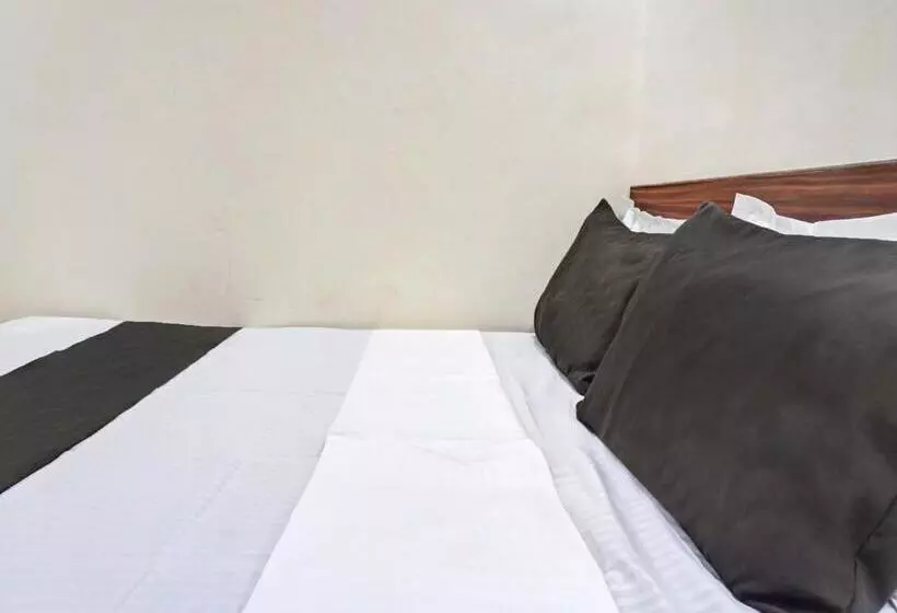ホテル Oyo Nutan Lodging