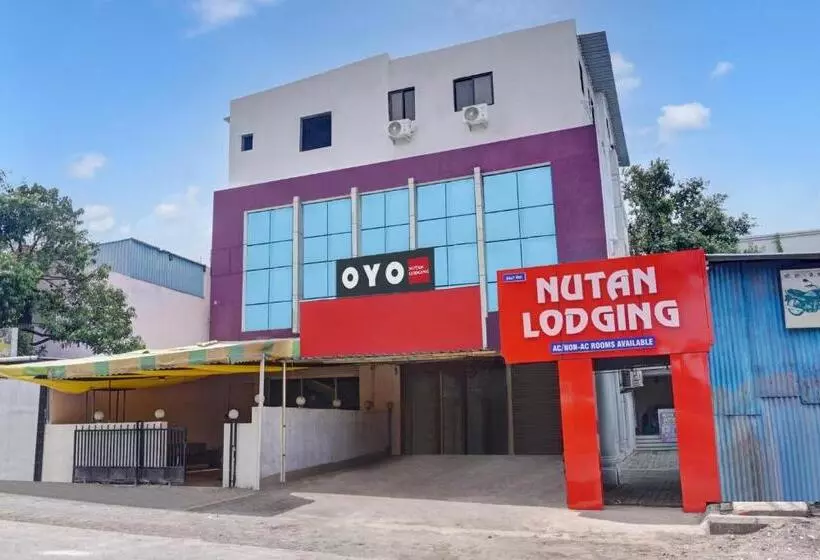 ホテル Oyo Nutan Lodging