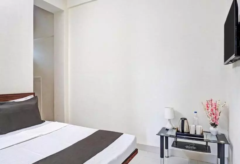 ホテル Oyo Nutan Lodging