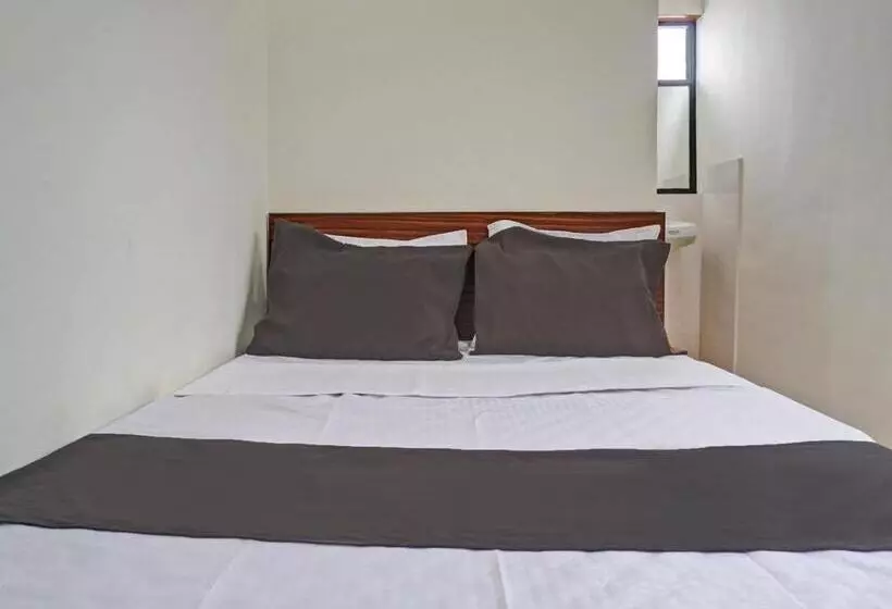 ホテル Oyo Nutan Lodging