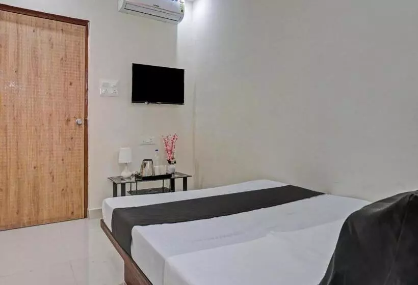 ホテル Oyo Nutan Lodging