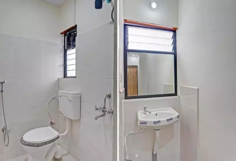 ホテル Oyo Nutan Lodging