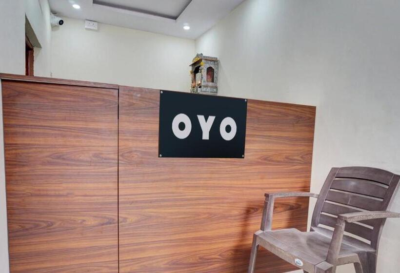 호텔 Oyo Nutan Lodging