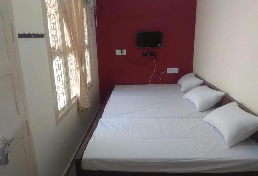 فندق Pmr Enclave Near Apollo Hospital