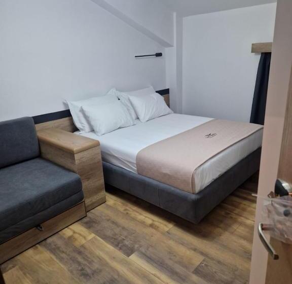 Lumi I Bardhe Hotel & Restaurant