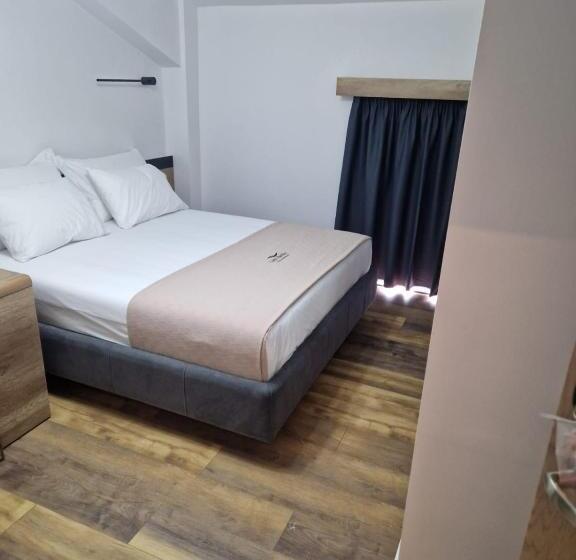 Lumi I Bardhe Hotel & Restaurant