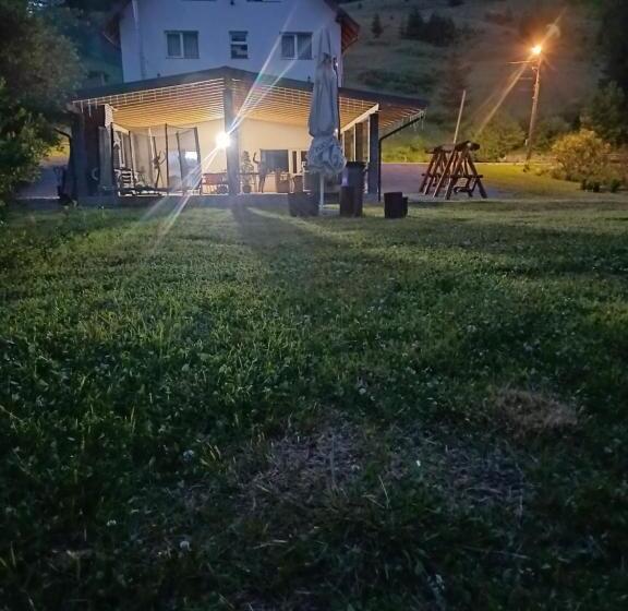 پانسیون Casa Bobu Arieseni