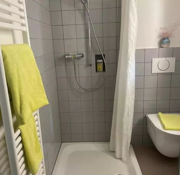 پانسیون Casa Dora