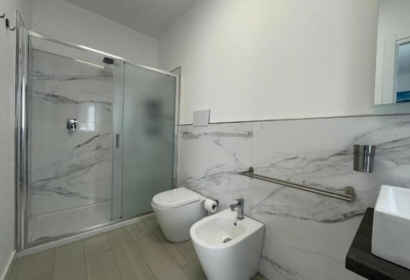 פנסיון Pizzuco Holiday Rooms