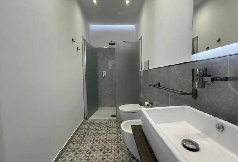 פנסיון Pizzuco Holiday Rooms