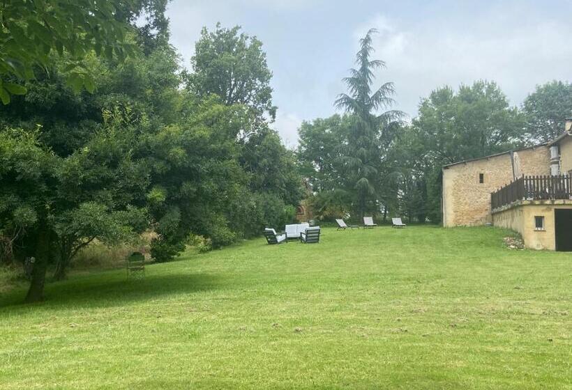 פנסיון La Grange De Garac