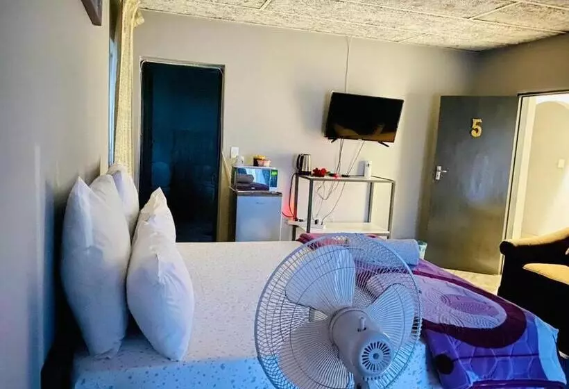 Majatalo Olikaya Guest House Groblersdal