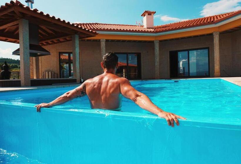 پانسیون Room Le Bisou