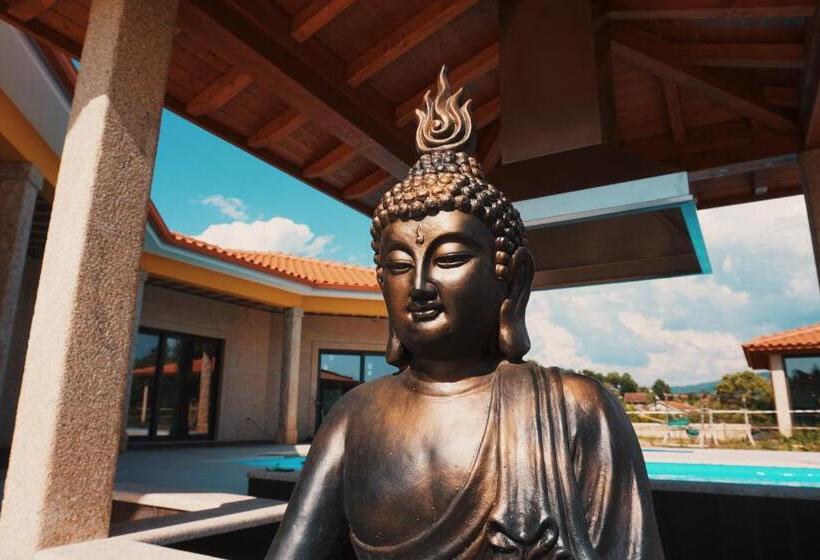 پانسیون Room Le Bisou