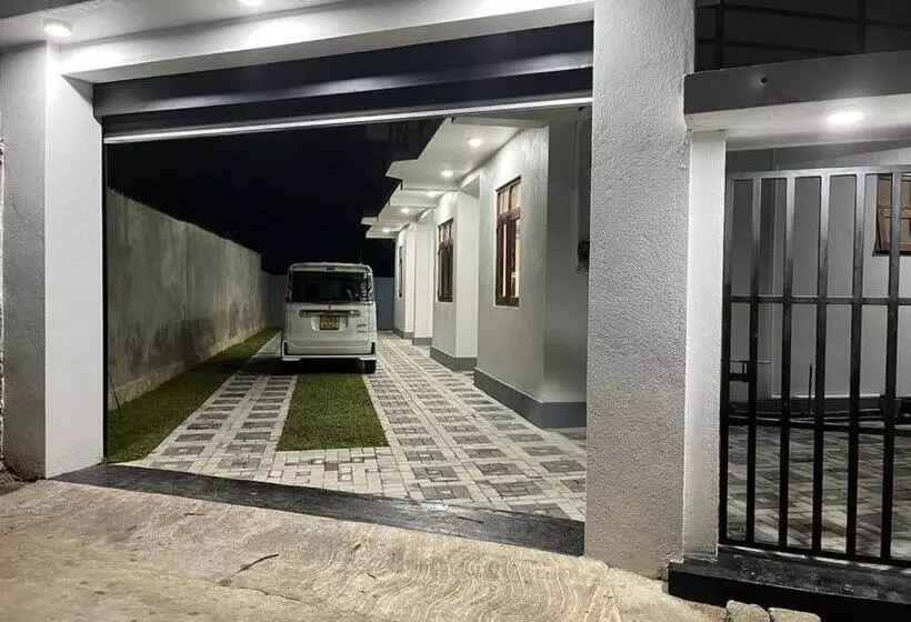 ペンション Samarathunga Guest House