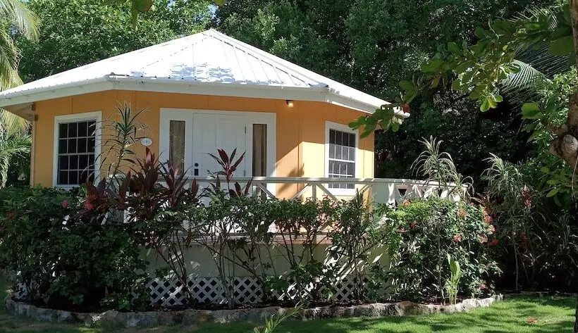Hotelli Cocotal Inn And Cabanas