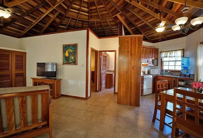 Hotelli Cocotal Inn And Cabanas