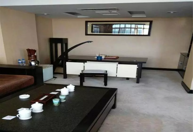 Hotelli Datong Hongqi Grand