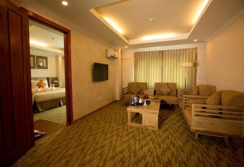 هتل Royal Taunggyi